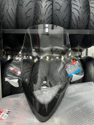 GIVI Стекло ветровое Yamaha T-MAX 500 (01-07) (сломана левая закругленная лапка)