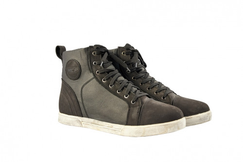 Кожа и вощёный хлопок