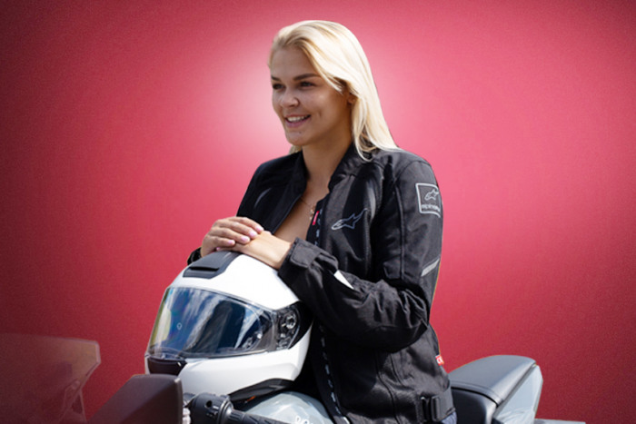 Все на МОТОдевичник.