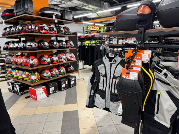 Мотосалон Байк Ленд на Дмитровском шоссе, Москва