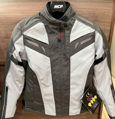 MCP Мотокуртка женская Argon (На воротнике отпала кнопка)