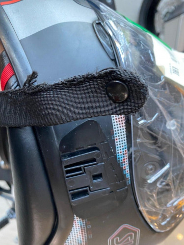 SHOEI Мотошлем NXR TALE (распушился ремешок)