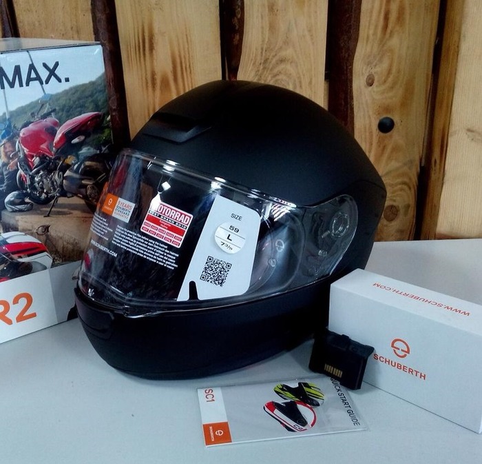 Распродажа мотошлемов Schuberth