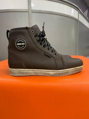 MCP Мотоботы Boston Leather (брак подкладки)