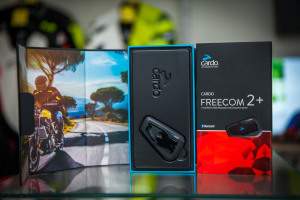 Двоечка с плюсом: Мотогарнитура Cardo Systems Scala Rider Freecom 2+