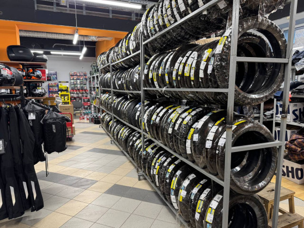 Мотосалон Байк Ленд рядом с Дмитровским шоссе в Москве