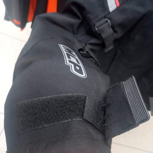 MCP Мотокуртка туристическая Dakota(Оторвана липучка запястья правого рукава)