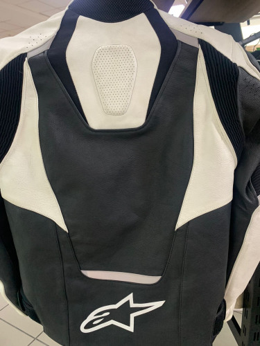 ALPINESTARS Мотокуртка кожаная JAWS LEATHER JACKET (Куртка грязная со следами эксплуатации)