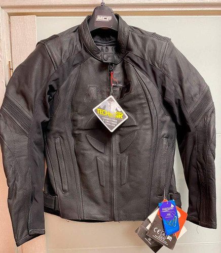 MCP Мотокуртка кожаная спортивная Aragon AIR (Оторвана клепка на воротнике)