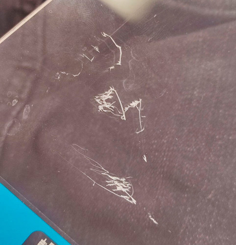 GIVI Стекло ветровое Yamaha XVS 650A Drag Star Classic (98-07)/XV(Многочисленные царапины по стеклу)