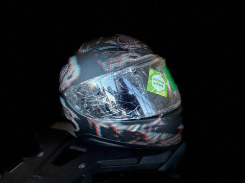 SHOEI Мотошлем NXR TALE (распушился ремешок)