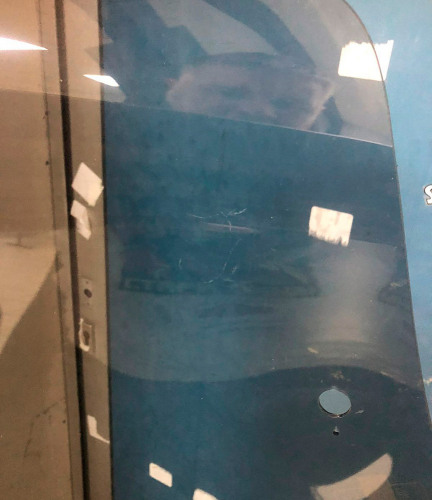 GIVI Стекло ветровое универсальное(царапины)