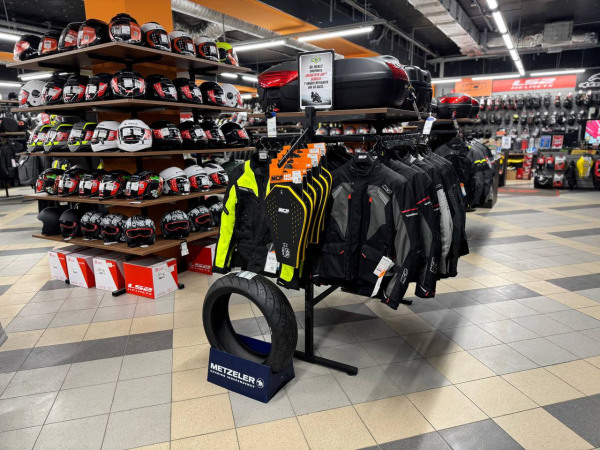 Мотосалон Байк Ленд рядом с Дмитровским шоссе в Москве