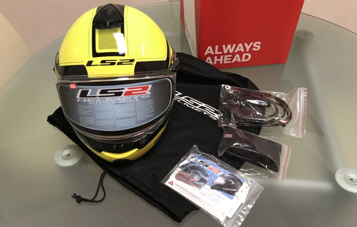 Снегоходный шлем с электро подогревом стекла