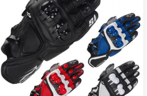 Три пары перчаток   