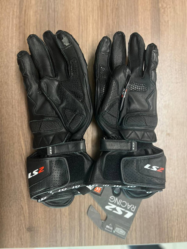 LS2 Мотоперчатки SWIFT RACING GLOVES (стерлись сенсорные накладки на указательных пальцах)