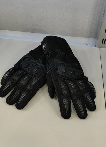 MCP Мотоперчатки Forester (расходится шов на указательном пальце левой перчатке)