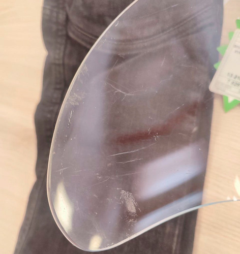 GIVI Стекло ветровое Yamaha XVS 650A Drag Star Classic (98-07)/XV(Многочисленные царапины по стеклу)