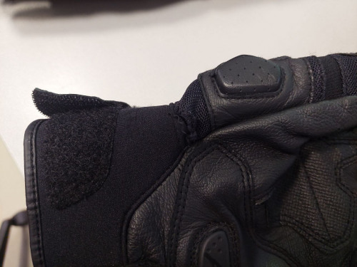 ALPINESTARS Мотоперчатки SP X AIR CARBON V2 (Порваны резинки на запястьях)