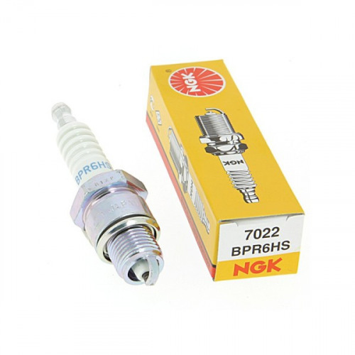 NGK BPR6HS 055 свеча зажигания 