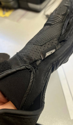 MCP Мотоперчатки Spyder (Разошелся шов на правой перчатке)